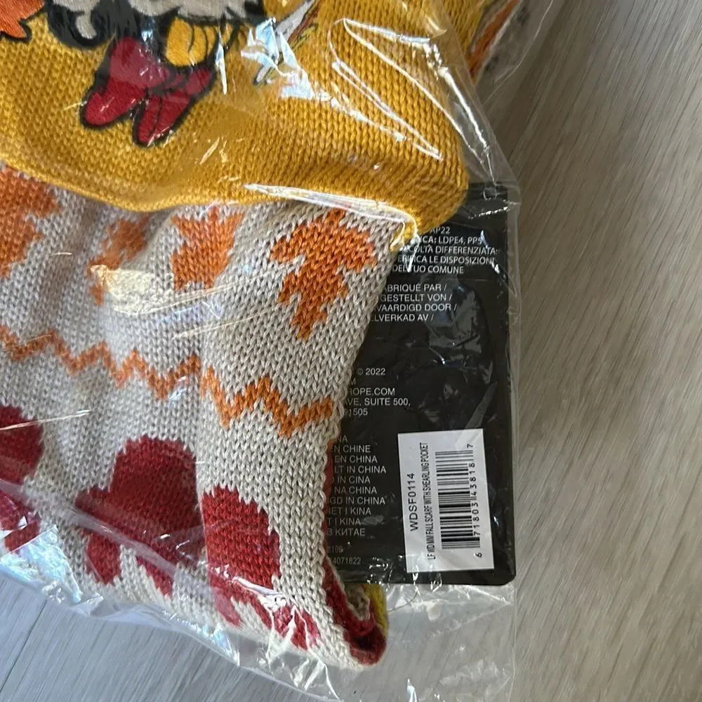DISNEY Exclusive Disney Fall Mickey and Minnie Mouse Fair Isle Scarfw/pocket nwt